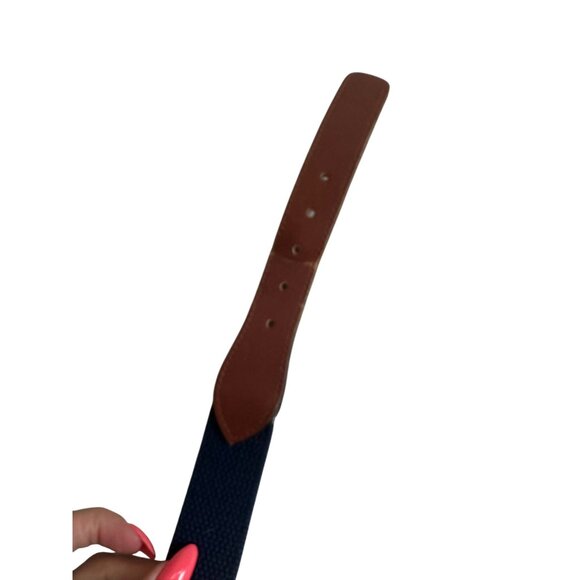 GUY HARVEY Men's Tuna Embroidered Leather Trim Fish Belt Size 40 - Picture 6 of 7